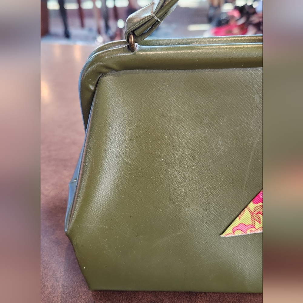 Vintage Green Leather Stylemark Purse - Picture 2 of 9